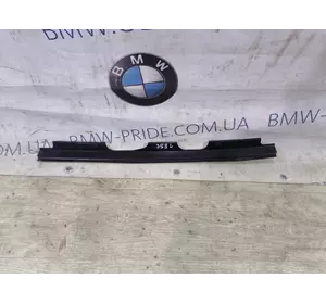 Накладка крышки багажника Ford Escape MK3 1.6 2014 (б/у)