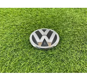 Значок Volkswagen Passat B7 1.8 2014 задн. (б/у)