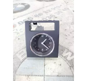 Часы Volkswagen Passat B8 1.8 2016 (б/у)
