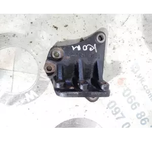 Кронштейн подушки двигателя Jeep Compass 2.4 2014 прав. (б/у)