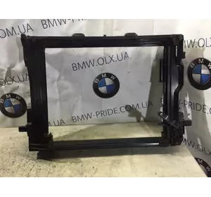 Рамка радиатора Bmw 5-Series F10 N63B44 2013 (б/у)