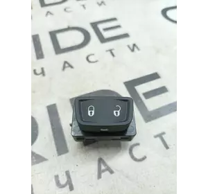Кнопка блокировки центрального замка Jeep Compass 2.4 2018 (б/у)