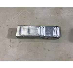 Крепление усилителя бампера Audi A4 B6 2.4BDV перед. лев. (б/у)